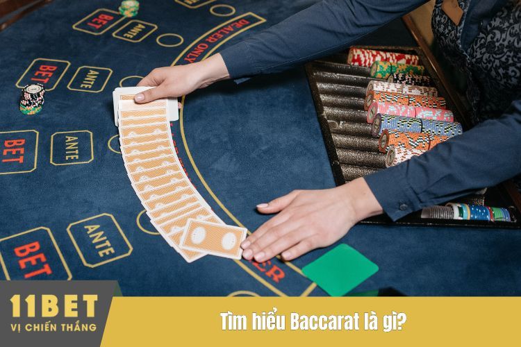 Tìm hiểu baccarat là gì?